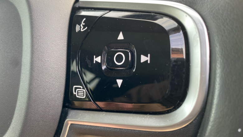 Volvo Xc90 2.0 T5 [250] Momentum Pro 5dr AWD Gtron Petrol Estate